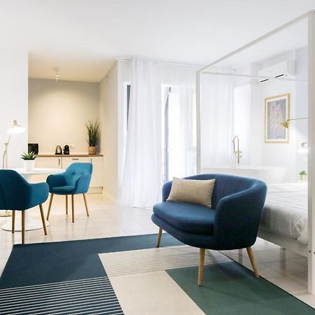 Glamorous Flat With Jacuzzi, King Size Bed And Small Balcony Perugia Exteriér fotografie