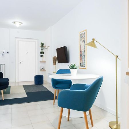 Glamorous Flat With Jacuzzi, King Size Bed And Small Balcony Perugia Exteriér fotografie