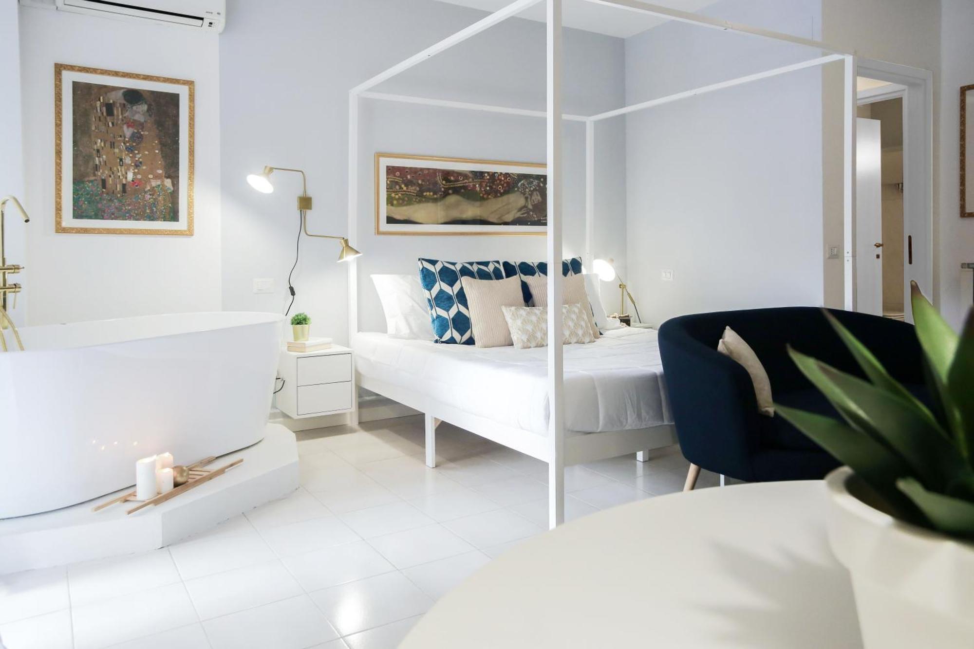 Glamorous Flat With Jacuzzi, King Size Bed And Small Balcony Perugia Exteriér fotografie